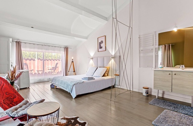 Provençal Escape at Mas J des Sens: Charm and Comfort in the Heart of Provence