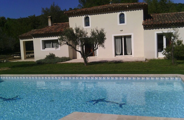 Provencal VILLA with PRIVATE POOL