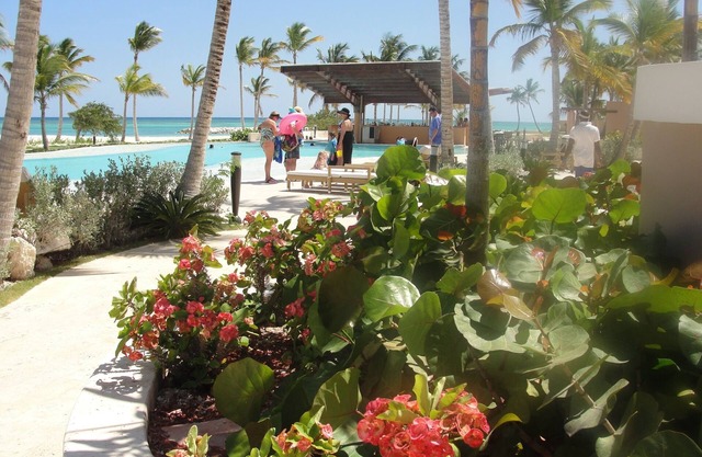 Punta Cana, Capcana Resort - Luxury 5stars 2 Large Bedrooms Oceanfront Condo