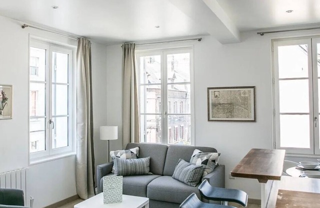 Quélin 4 | City Center | 2-4 guests