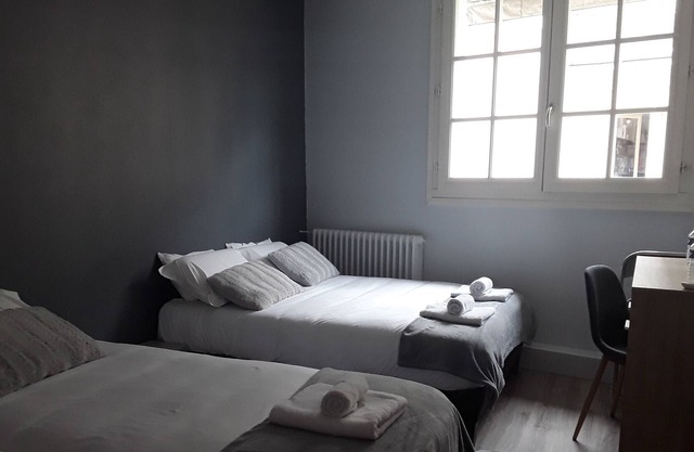 Quad room-Classic-Ensuite-City view