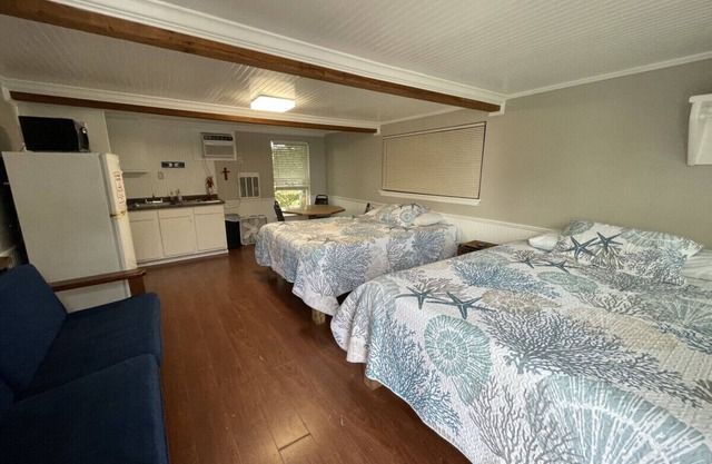 Quaint cabin at Little Mineral Marina: Cabin 5