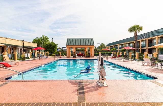 Quality Inn Richmond Hill - Savannah I-95