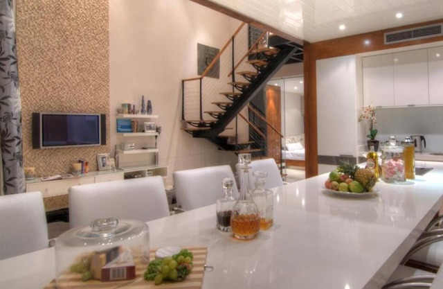 Quayside Waterfront Apartment