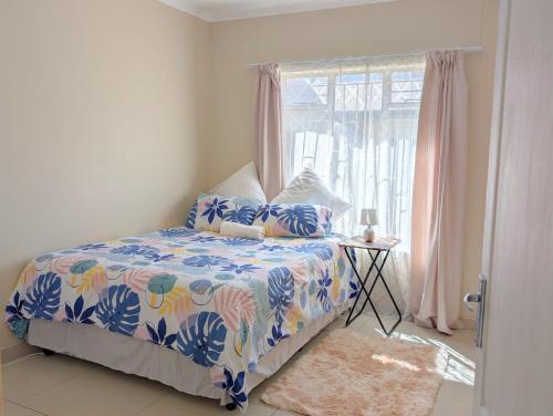 Queen Room, Near City Centre Windhoek