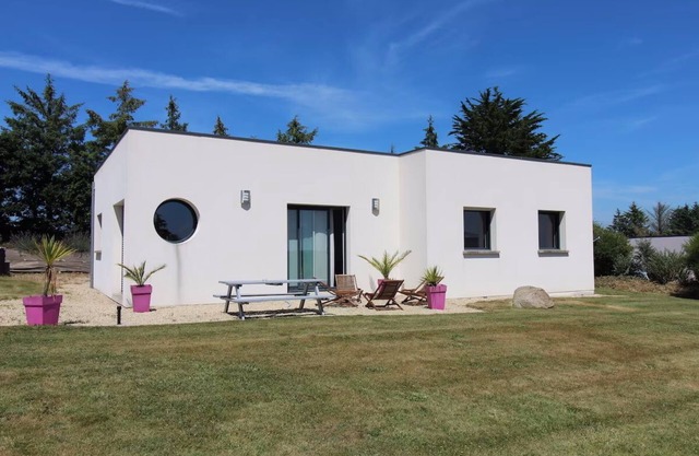 Quiet 2-bedroom house near Perros-Guirec