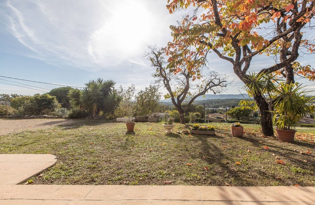 Quiet 3BR with terrace & incredible Mountain view