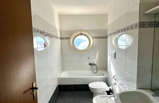 Quiet and bright apartment in Florence