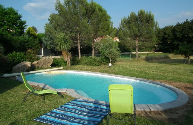 Quiet and cozy between AIX and CASSIS