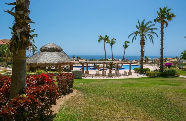 Quiet and SECURE 2 bedroom Condo adjacent to the fairway at Cabo Real Great View