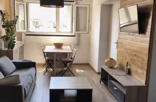 Quiet apartment in the center of salon de prv