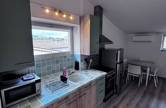 Quiet apartment between sea and lake