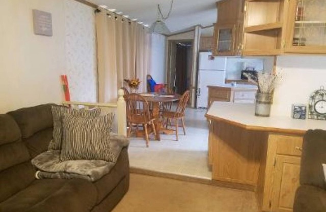 Quiet country home to fulfill your desire for relaxation and tranquility!