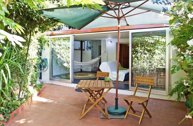 Quiet flat with garden central Porto