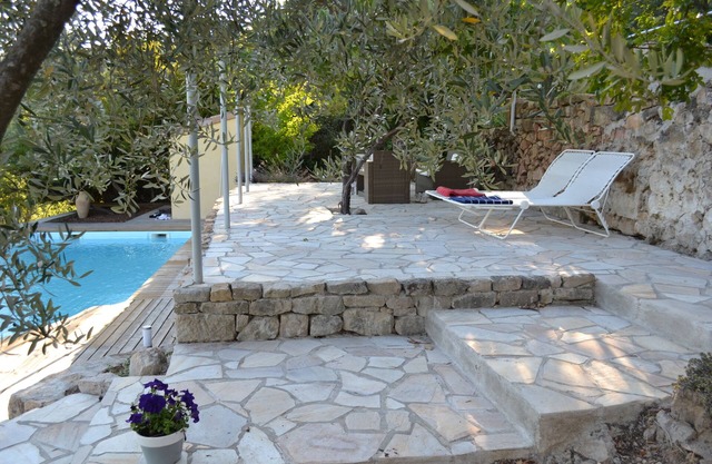 Quiet holiday home in Ardèche - 8 beds - Swimming pool - Near Aubenas
