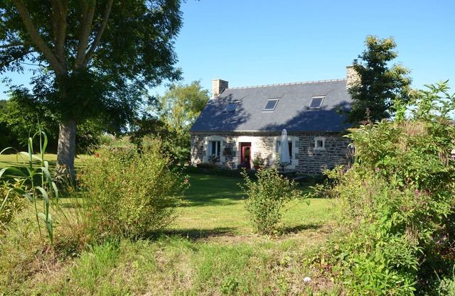 Quiet house between land and sea near Paimpol 3* rated accommodation