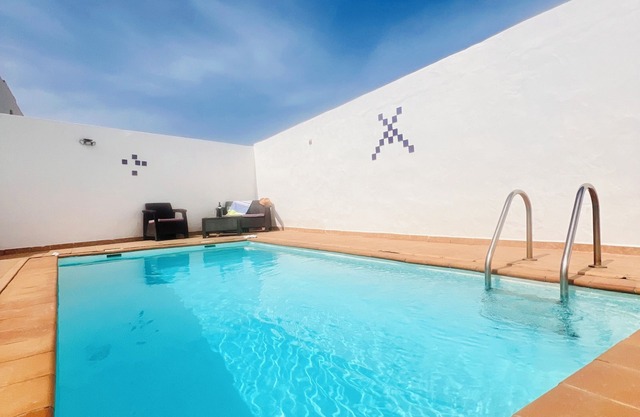Quiet house with spectacular views to Isla de Lobos and Fuerteventura.