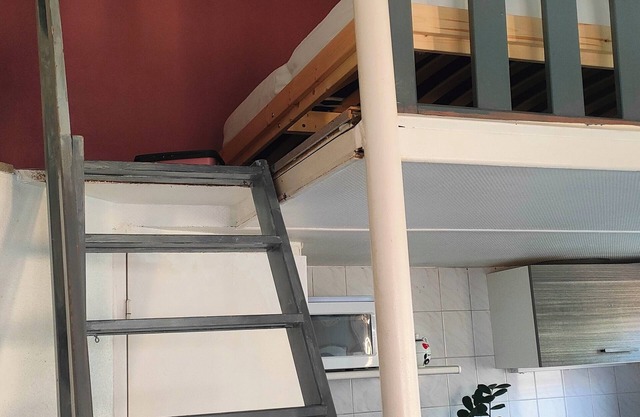 Quiet, independent studio