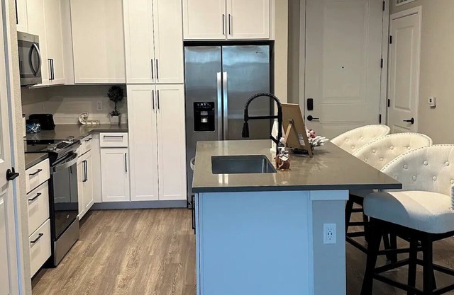 Quiet luxury apartment