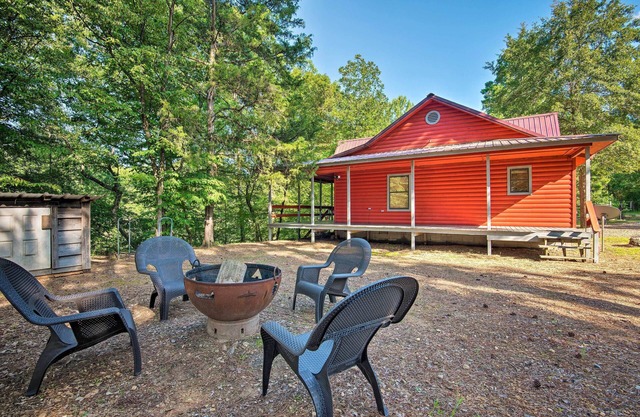 Quiet Mountain Fork River Cabin w/Water-View Deck