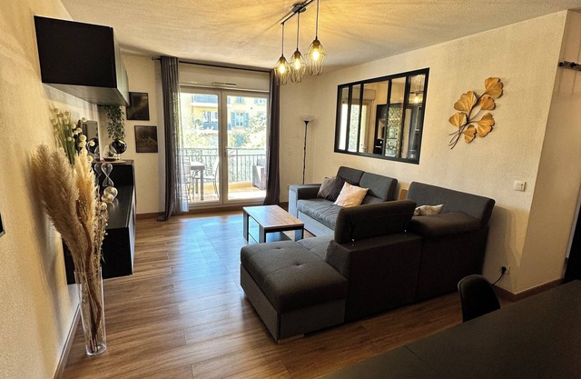 Quiet, spacious apartment in Aix en Provence