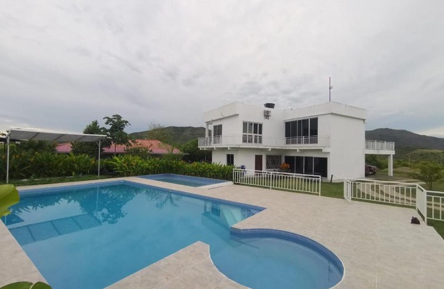 QUINTA RANCHO SANTIAGO CAMPESTRE capacidad 50 huéspedes