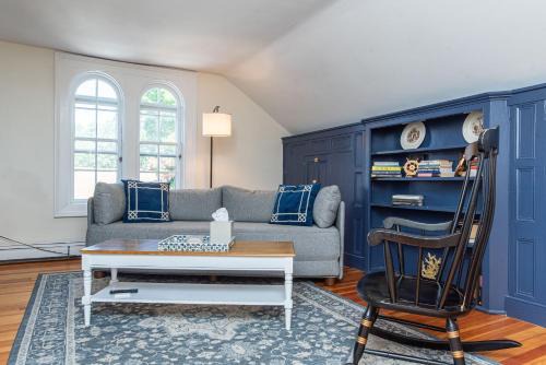 Quintessential New England loft next to Brown