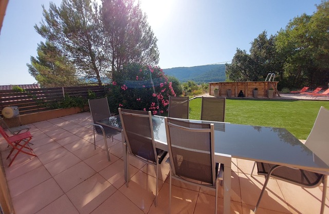 Rêves en Provence, Piscine,billard, Calme, vue sur la Sainte Baume