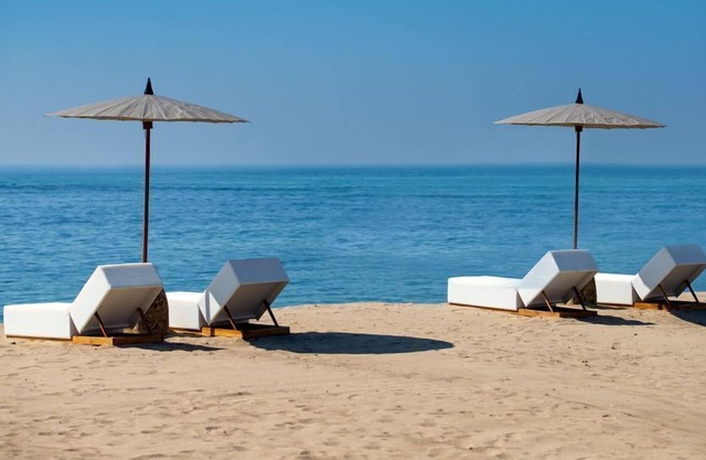 R 198 Elegant Suite Ocean View with Jacuzzi with Breakfast