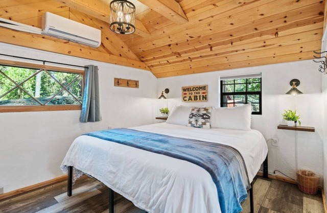 Raccoons Hallow is a cute studio apartment centrally located in the heart of Shaver Lake