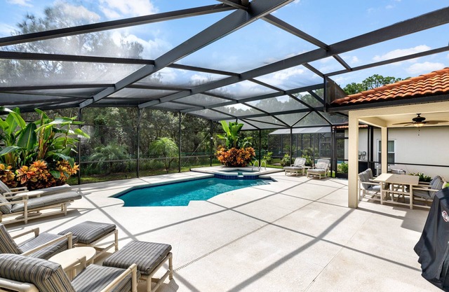 Radiant Escapes: 2025 Florida Vacation Homes to Fuel Your Wanderlust!