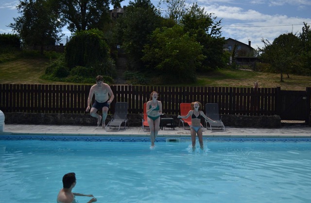 Railway Cottage - character cottage, walking distance to restaurant/bakery