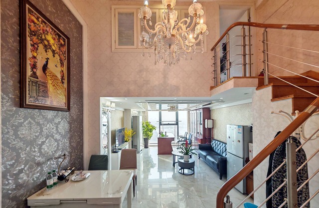 Railway Station Splendid Elegant Apartment