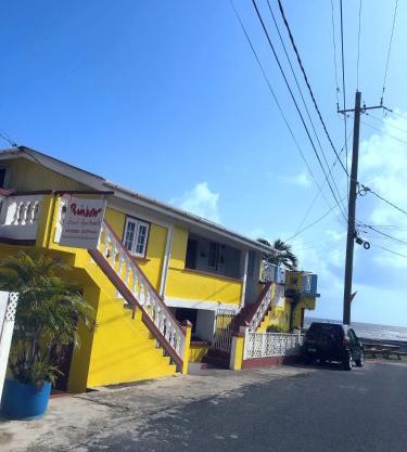 Rainbow Beach Apartment