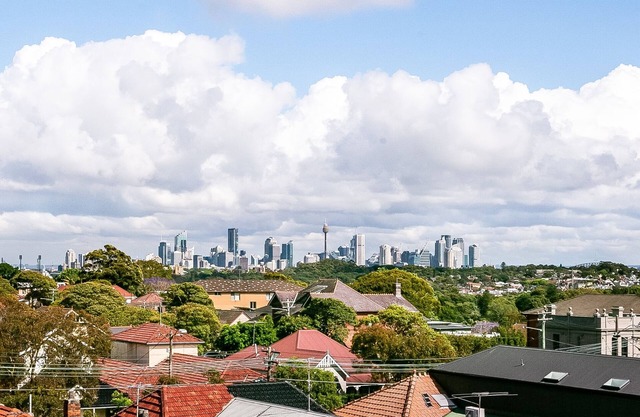 RAND8 - Randwick - Albion Street