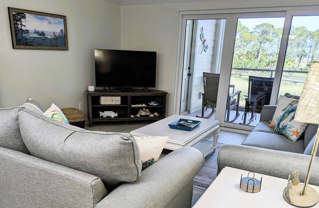 Rates Include golf cart. Resort access extra cost. See reviews. Pet considered.