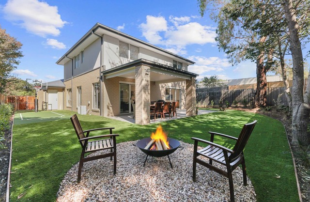 Raywood Coastal Retreat by Ready Set Stay