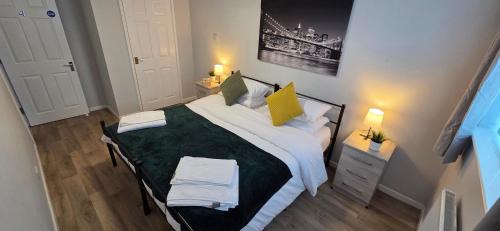 Reardon Apartment Warwick - Sleeps 5 - Parking & Wifi