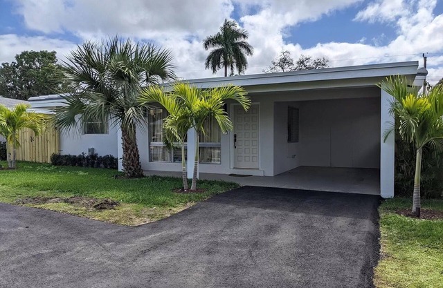 Recently Renovated! ~ Beautiful Boca Heights Gem ~ Long-Term Rental