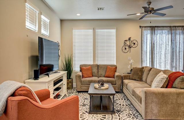 Red Cliff Sunset at The Ledges *Resort Amenities Included!*