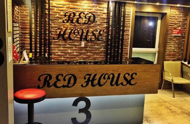 red house vip