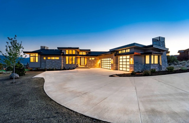 Red Ledges luxury escape, golf, min 90 day stay