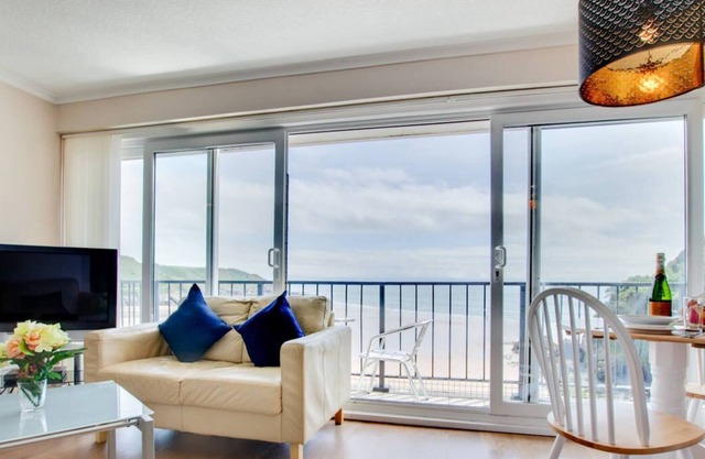 Redcliffe Apartments M