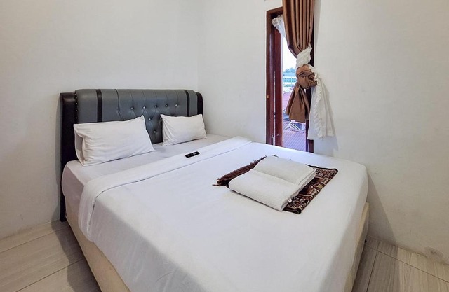 RedDoorz Syariah at Galliano Homestay Bukittinggi