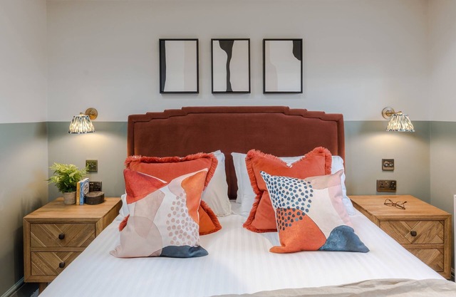 Redland Place | Three (2 Bed)