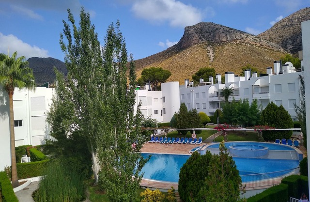 REDUCED-29th September- 11th October.nPENTHOUSE WITH HUGE PRIVATE ROOF TERRACE.