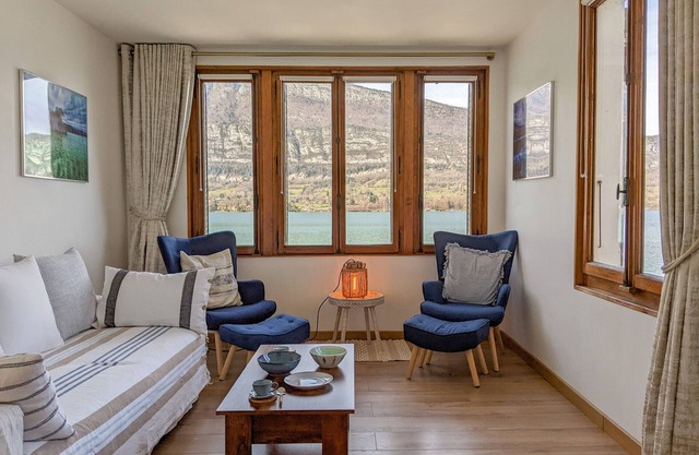 Reflet Bleu By the Lake 3*