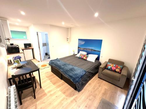 Refuge des voyageurs Studio neuf - Horizon indépendant rez de jardin