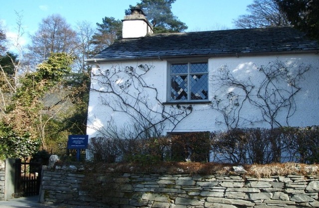 Refurbished tradition Lakeland Stone Cottage In The Centre Of Grasmere