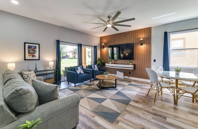 Regal Palms Gem Near Disney w/Patio, Themed Rooms